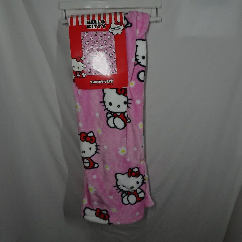 Hello Kitty Super Soft Throw Blanket 46in X 60in